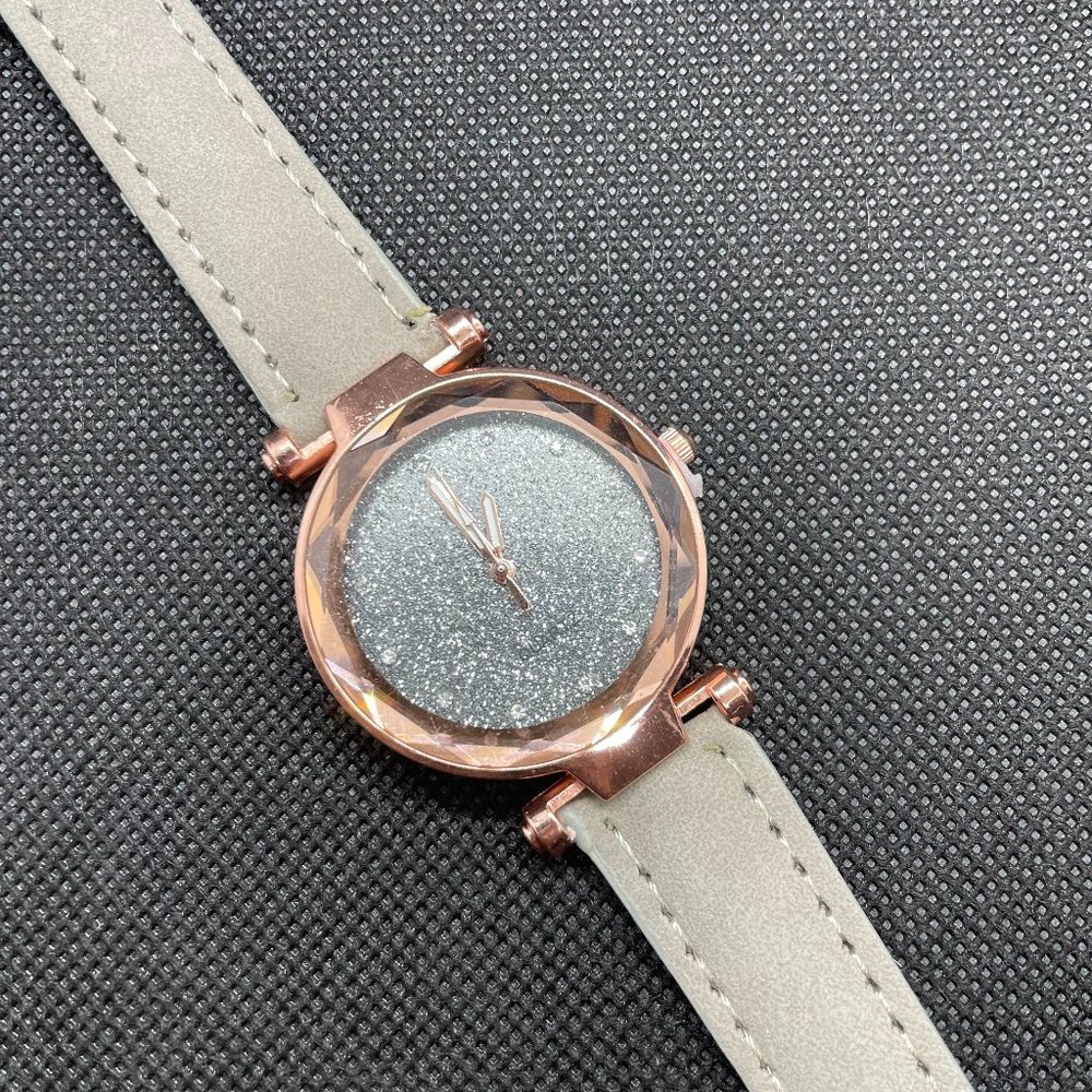 Quartz - Gray Watch
